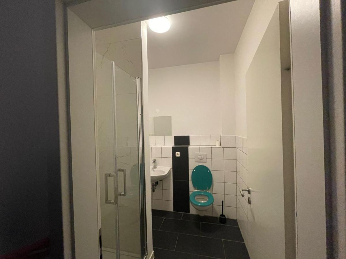 Monteur-Apartment Am Bahnhof Muhlheim am Main Esterno foto